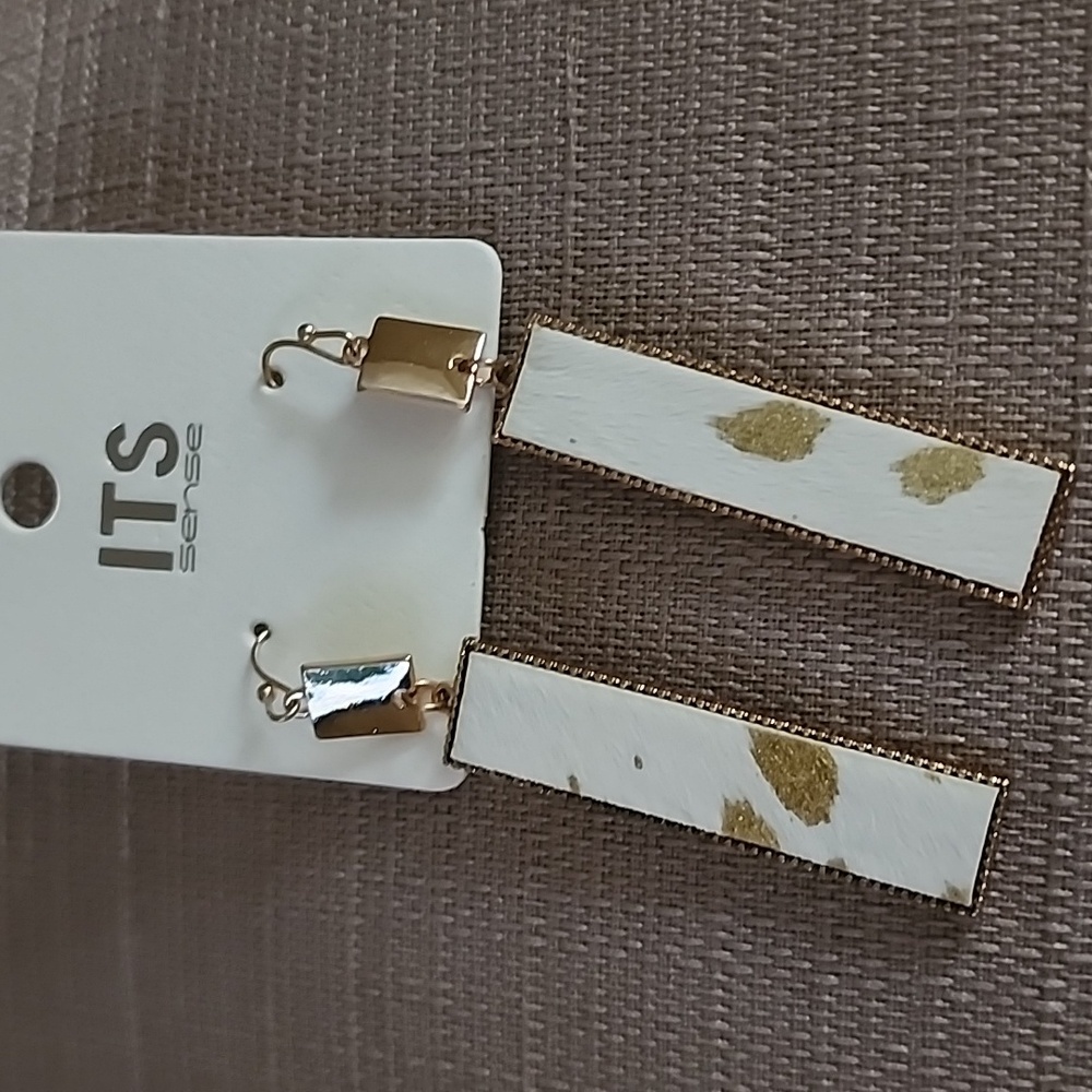 New White Leather with Splash of Gold Bar Earrings, NWT